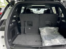Jeep Grand Cherokee L Limited 4x4 2026 — side view