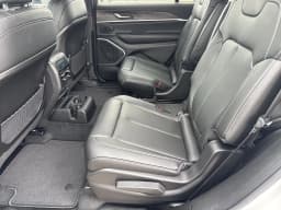 Jeep Grand Cherokee L Limited 4x4 2026 — side view
