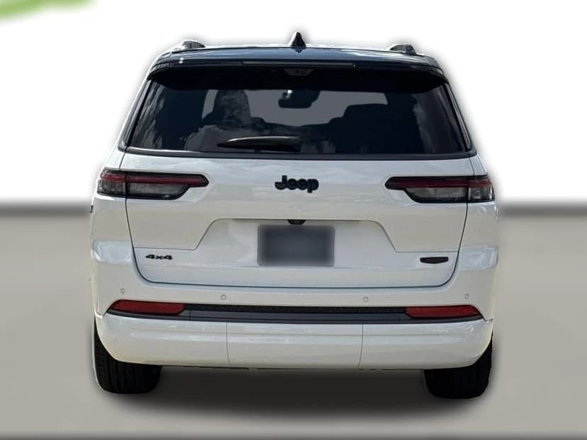 Jeep Grand Cherokee L Summit 4x4 2026 — side view