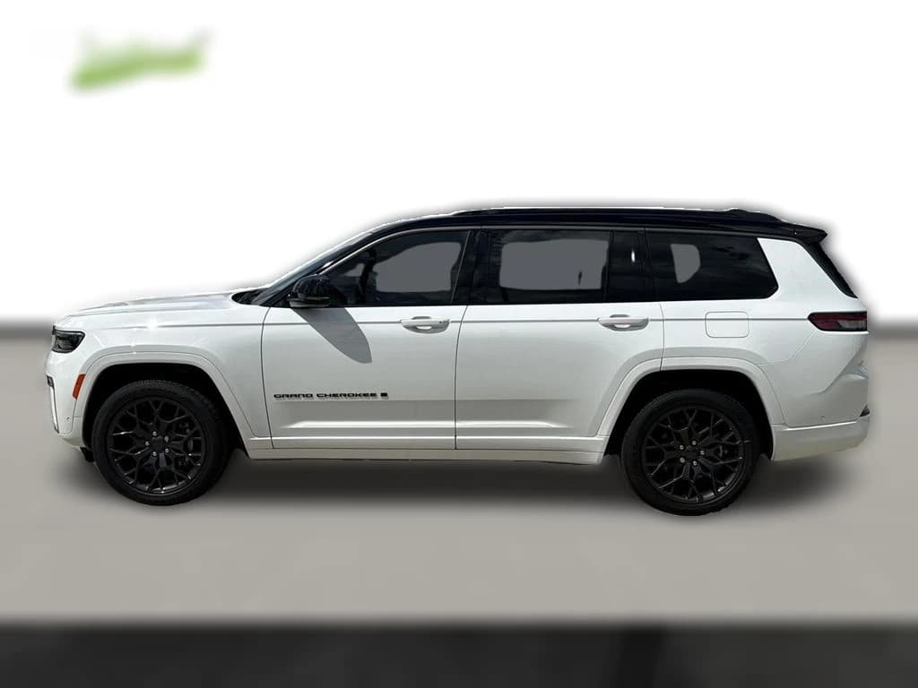Jeep Grand Cherokee L Summit 4x4 2026 — side view