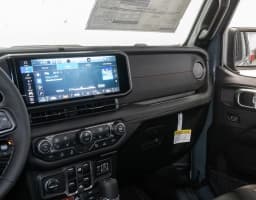 Jeep Wrangler Rubicon X 4 Door 4x4 2026 — side view