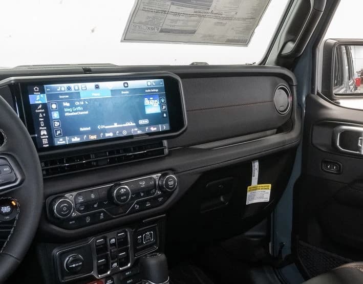 Jeep Wrangler Rubicon X 4 Door 4x4 2026 — side view