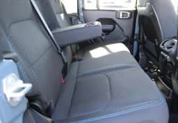 Jeep Wrangler 4xe Rubicon 4x4 2025 — side view
