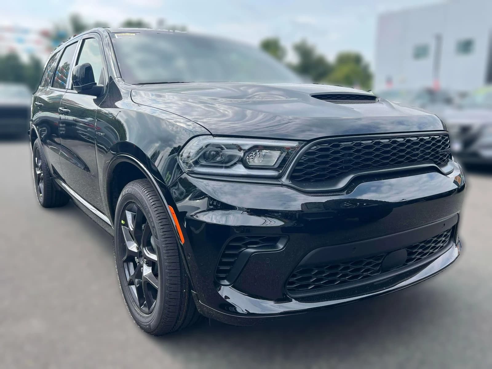 Dodge Durango GT Plus HEMI AWD 2027 — side view