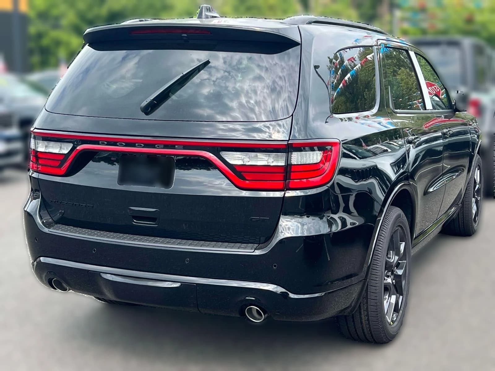 Dodge Durango GT Plus HEMI AWD 2027 — side view
