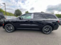 Dodge Durango GT Plus HEMI AWD 2027 — side view