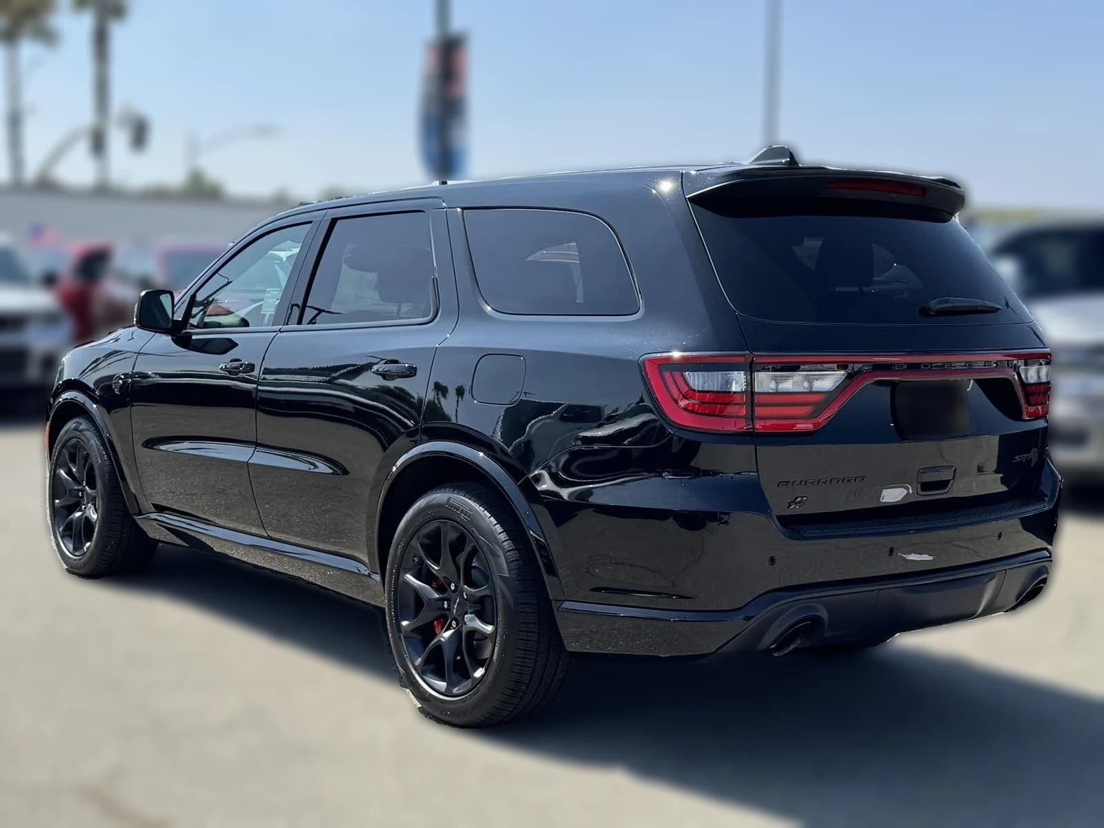Dodge Durango SRT Hellcat Premium AWD 2024 — side view