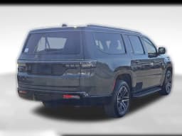 Jeep Grand Wagoneer L 4x2 2026 — side view