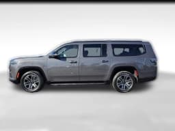 Jeep Grand Wagoneer L 4x2 2026 — side view