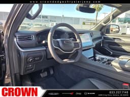 Jeep Grand Wagoneer L 4x2 2026 — side view