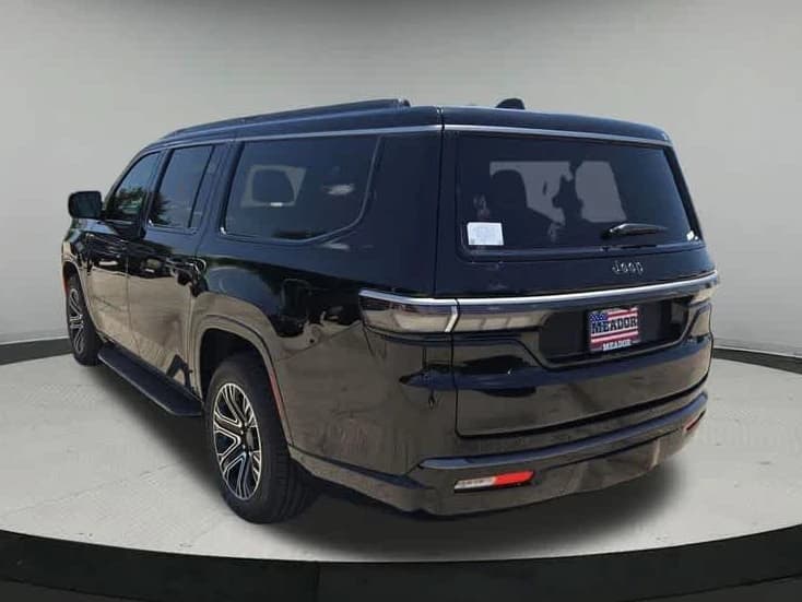 Jeep Grand Wagoneer L Base 4x2 2026 — side view