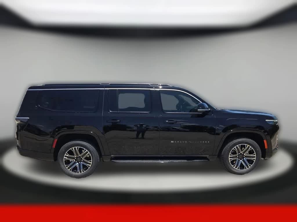 Jeep Grand Wagoneer L Base 4x2 2026 — side view