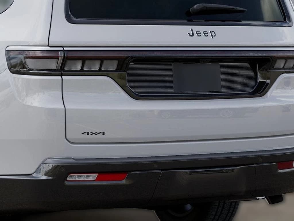 Jeep Grand Wagoneer L 4x4 2026 — side view