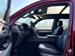 Jeep Grand Wagoneer L Limited Altitude 4x4 2026 — side view
