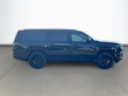 Jeep Grand Wagoneer L Limited Reserve 4x4 2026 — side view