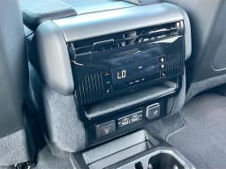 Jeep Grand Wagoneer L Limited Reserve 4x4 2026 — side view