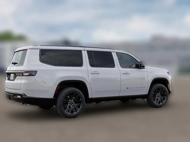 Jeep Grand Wagoneer L Limited Reserve 4x4 2026 — side view