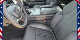 Jeep Grand Wagoneer Base 4x2 2026 — side view