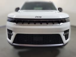 Jeep Grand Wagoneer Base 4x2 2026 — side view