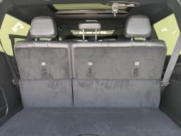 Jeep Grand Wagoneer Base 4x2 2026 — side view