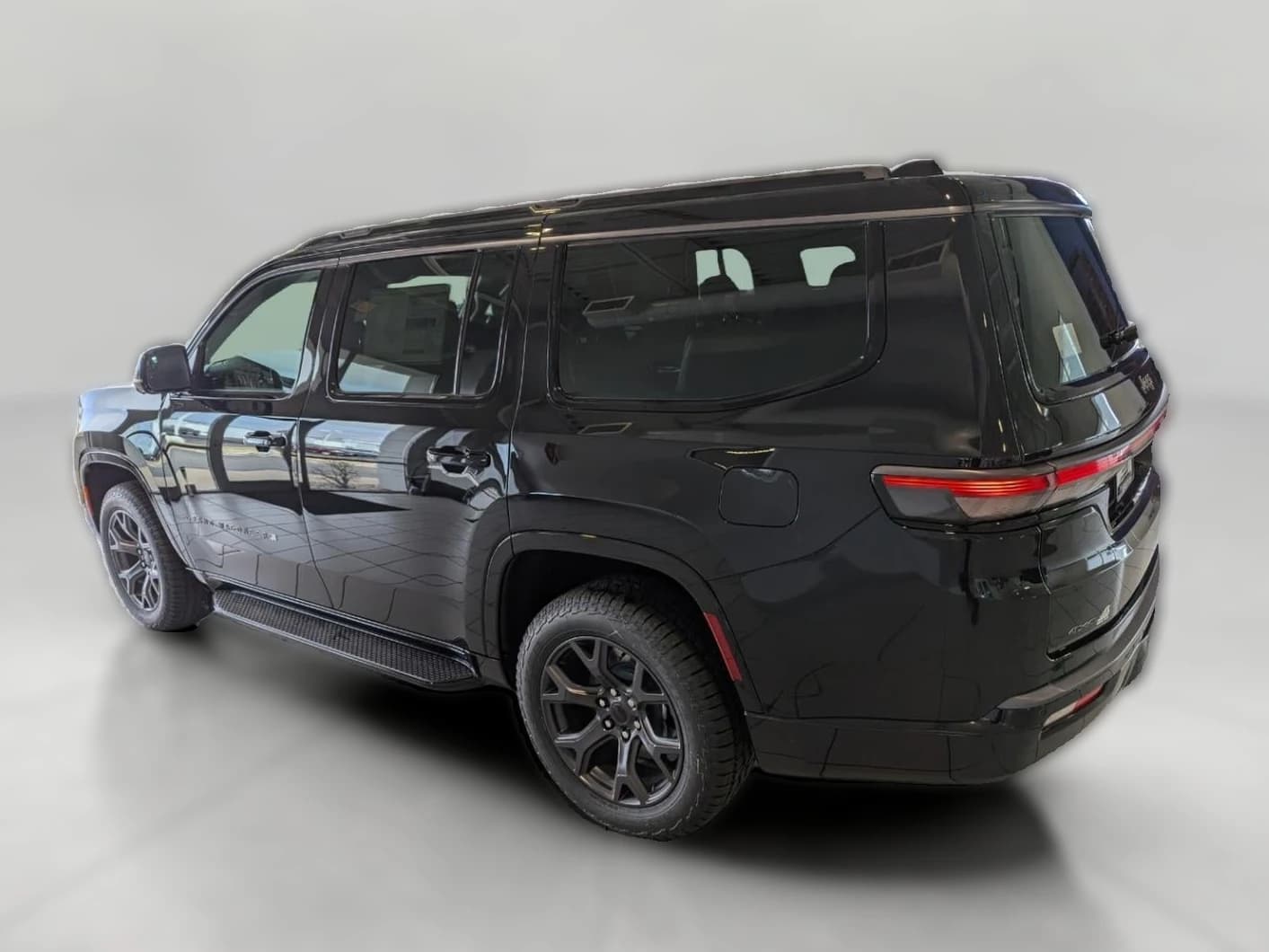 Jeep Grand Wagoneer Upland 4x4 2026 — side view