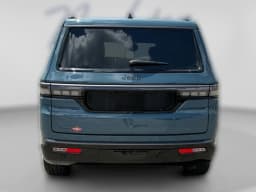 Jeep Grand Wagoneer Limited Reserve 4x4 2026 — side view