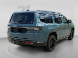 Jeep Grand Wagoneer Limited Reserve 4x4 2026 — side view