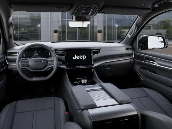 Jeep Grand Wagoneer Limited Altitude 4x4 2026 — side view