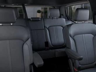 Jeep Grand Wagoneer Limited Altitude 4x4 2026 — side view