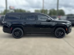Jeep Grand Wagoneer Limited Reserve 4x4 2026 — side view