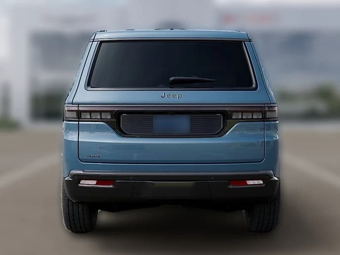 Jeep Grand Wagoneer Limited Altitude 4x4 2026 — side view