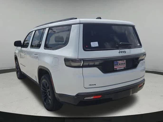 Jeep Grand Wagoneer Summit Obsidian 4x4 2026 — side view