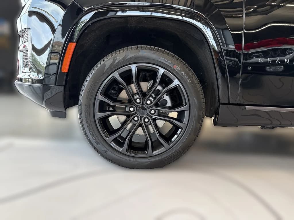 Jeep Grand Wagoneer Summit Obsidian 4x4 2026 — side view