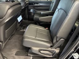 Jeep Grand Wagoneer Summit Obsidian 4x4 2026 — side view