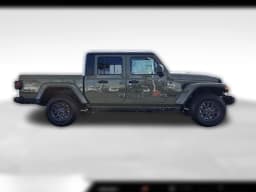 Jeep Gladiator Sport S 4x4 2026 — side view