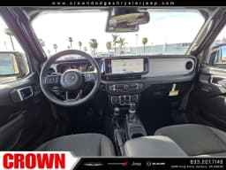 Jeep Gladiator Sport S 4x4 2026 — side view