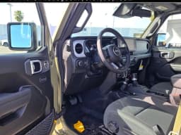 Jeep Gladiator Sport S 4x4 2026 — side view