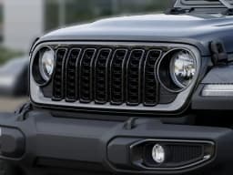 Jeep Gladiator Willys 4x4 2025 — side view