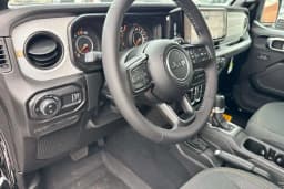 Jeep Gladiator Sport S 4x4 2026 — side view