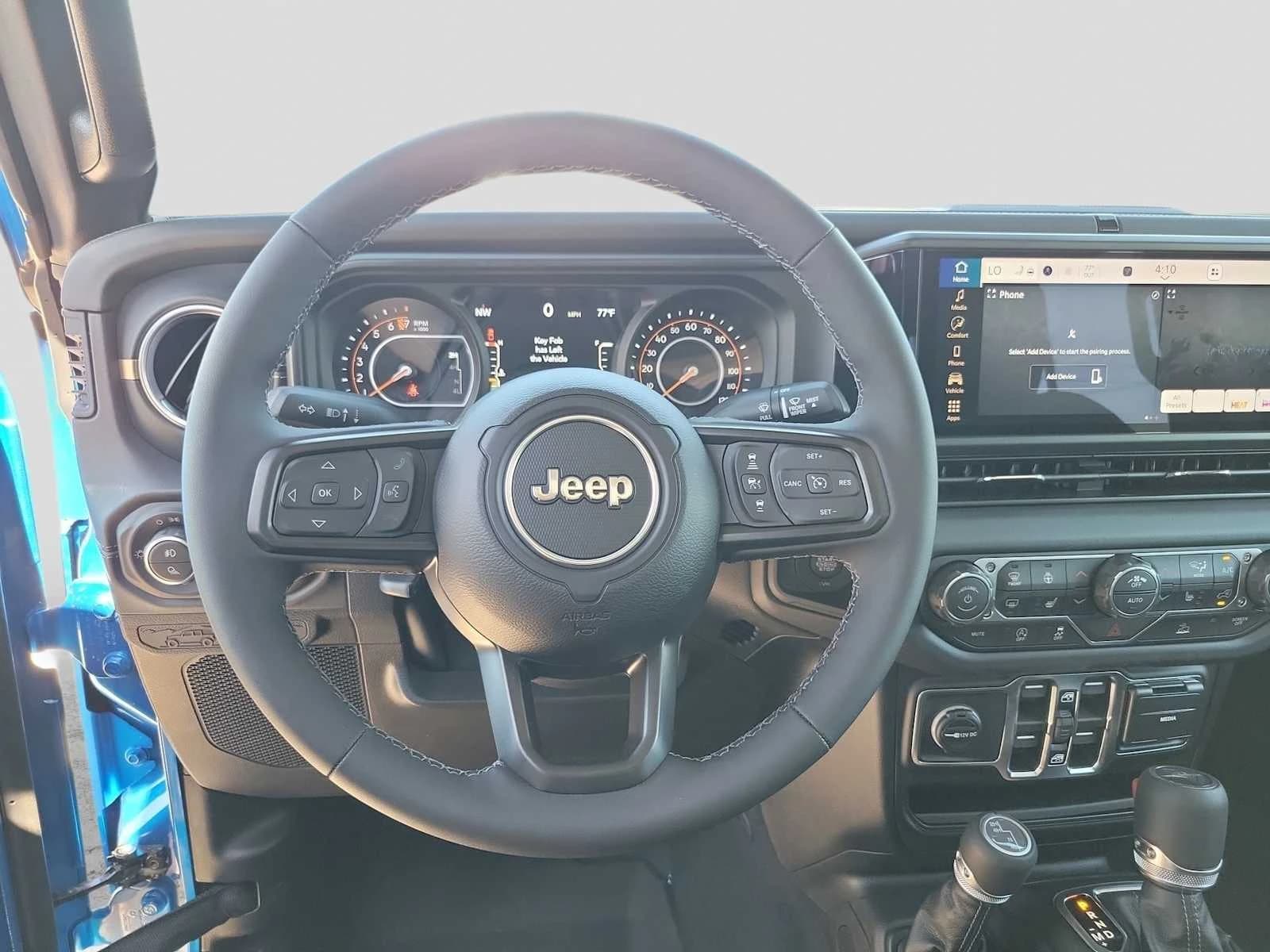Jeep Gladiator Texas Trail 4x4 2026 — side view