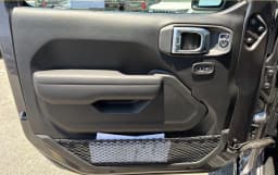 Jeep Gladiator 85th Anniversary Edition 4x4 2026 — side view