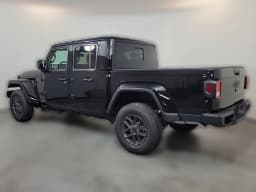 Jeep Gladiator Sport S 4x4 2026 — side view