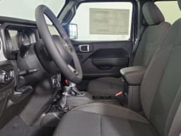 Jeep Gladiator Sport S 4x4 2026 — side view