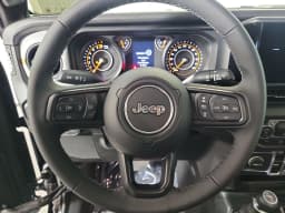 Jeep Gladiator Sport S 4x4 2026 — side view