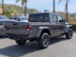 Jeep Gladiator Sport S 4x4 2026 — side view