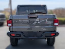 Jeep Gladiator Sport S 4x4 2026 — side view