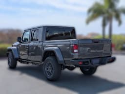 Jeep Gladiator Sport S 4x4 2026 — side view