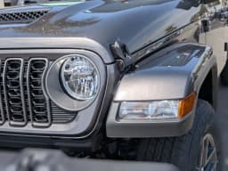 Jeep Gladiator Sport S 4x4 2026 — side view