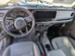 Jeep Gladiator Sport S 4x4 2026 — side view