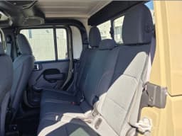 Jeep Gladiator Sport S 4x4 2026 — side view